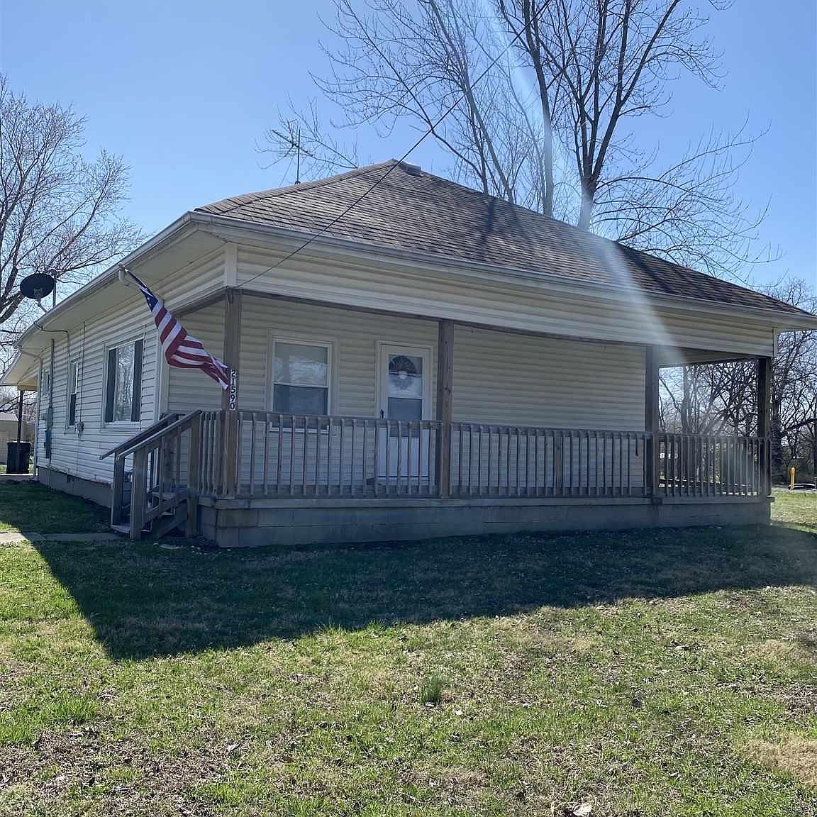 21590 Shawneetown Rd, Thompsonville, IL 62890 Zillow