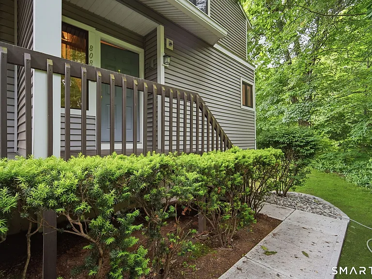 808 Mill Pond Dr #808 — Photo 3