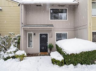 1111 Stevens St APT 18, Medford, OR 97504