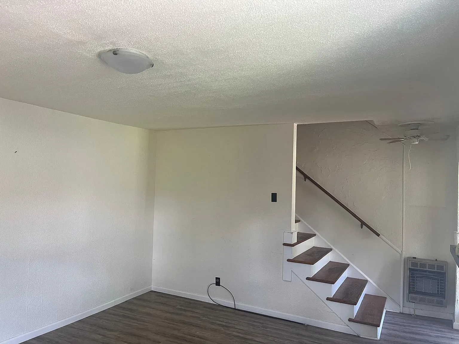 2 bed, 725 sqft, $950 — Photo 2