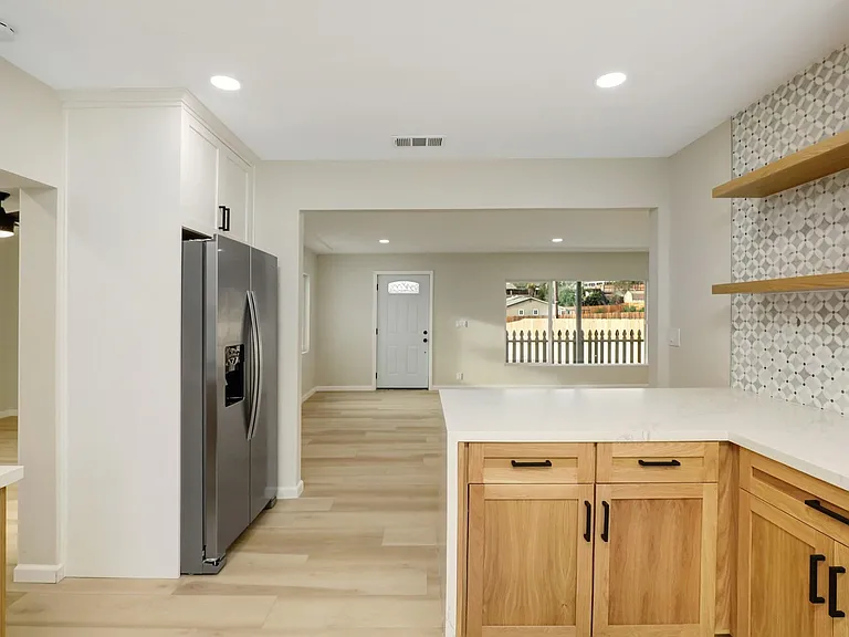 1501 Pepper Dr — Photo 17