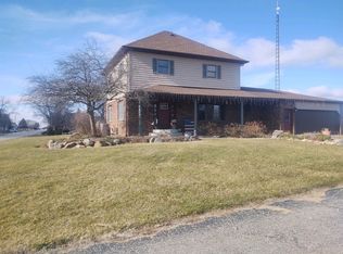 411 W Gordon St, Francesville, IN 47946