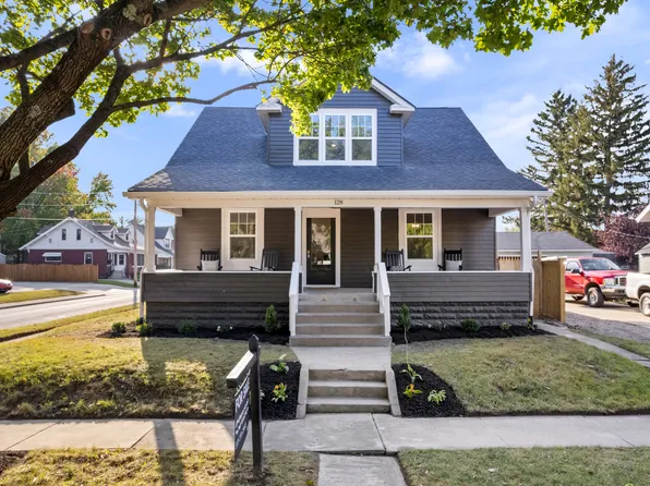 128 S Main St, Pendleton, IN 46064