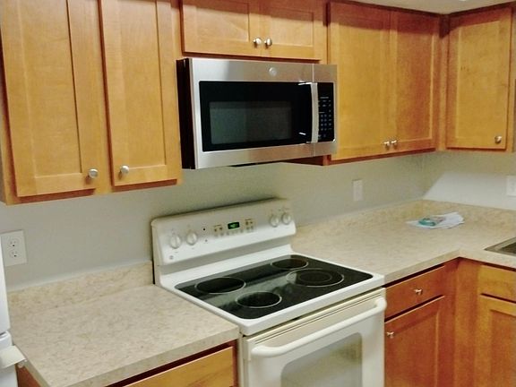 2nd image of 1612 Crystal Park Cir #1612