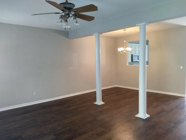 2829 Gross Ave — Photo 10