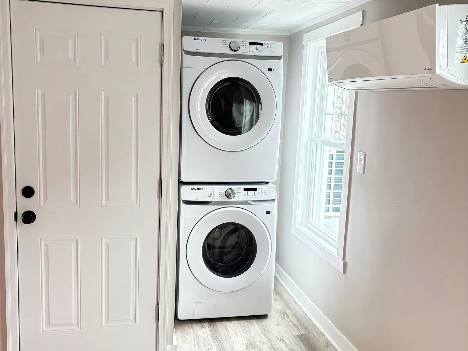 2 bed, $1,900 — Photo 4