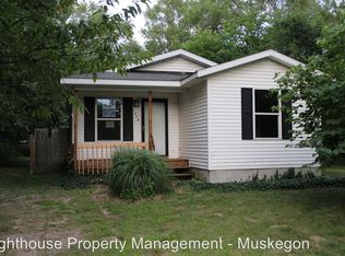 1578 Carlton St, Muskegon, MI 49442