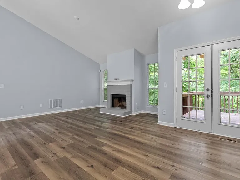 2262 Cobb Creek Dr — Photo 7