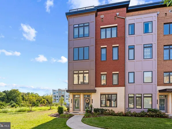 43209 Mongold Sq, Ashburn, VA 20148