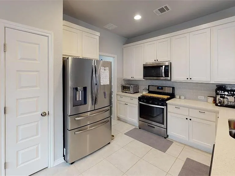 1720 Yaupon Grove Ln — Photo 32