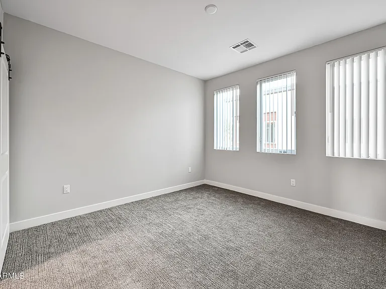 1023 W 5th St #1018 — Photo 27