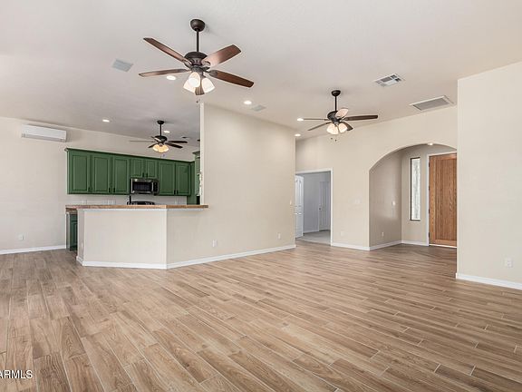 5th image of 40441 N FRIEND Avenue