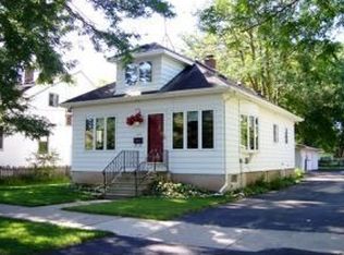 1308 Lawe St, Green Bay, WI 54301