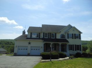 170 Cozy Lake Rd, Oak Ridge, NJ 07438