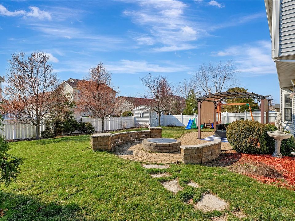 805 Sedgegrass Dr, Champaign, IL 61822 Zillow