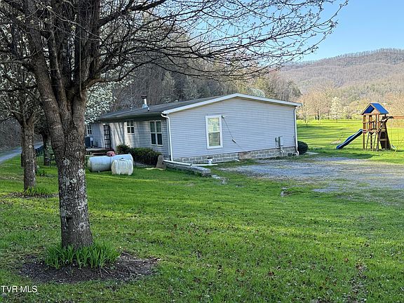 3rd image of 6923 N Tennessee #66