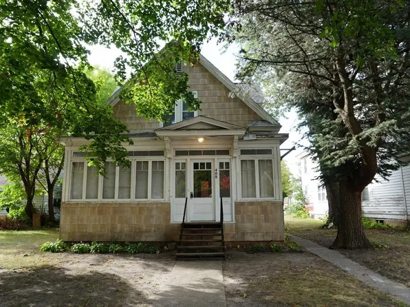 408 5th Ave, Charles City, IA 50616