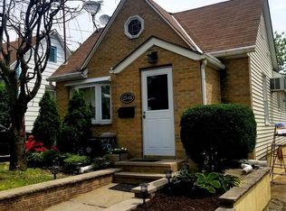 2561 125th St, Flushing, NY 11354