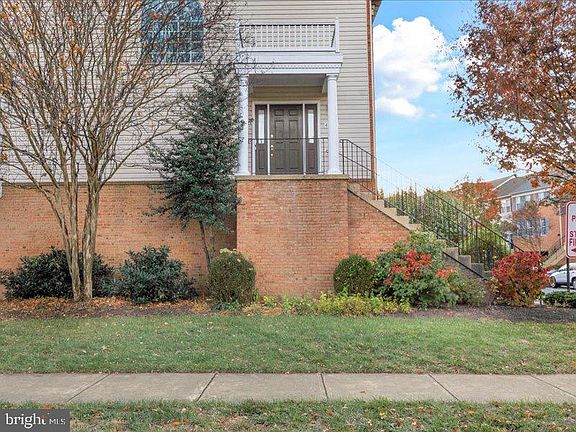 4th image of 43793 Steinbeck Sq