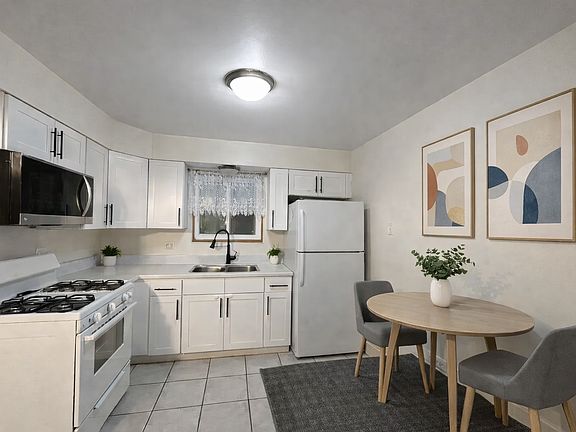 3rd image of 9417 Lawrence Ct APT C