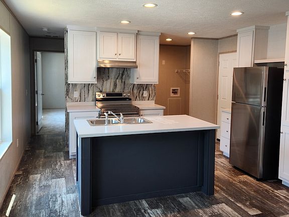 4th image of 701 Porter Ave #133