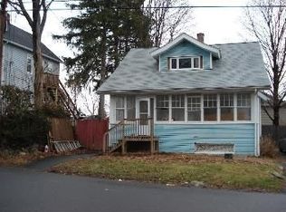 5 Deerfield St, Norwalk, CT 06854