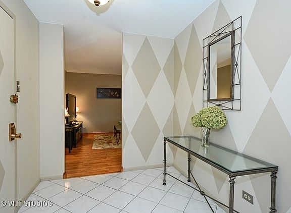 2nd image of 35 S Baybrook Dr Unit 113