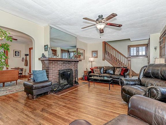 5th image of 1286 Ashland Ave