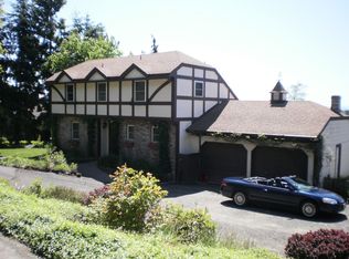 1295 Academy St, Mount Angel, OR 97362