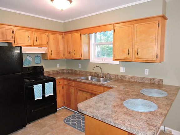 4th image of 578 Ridgewood Dr