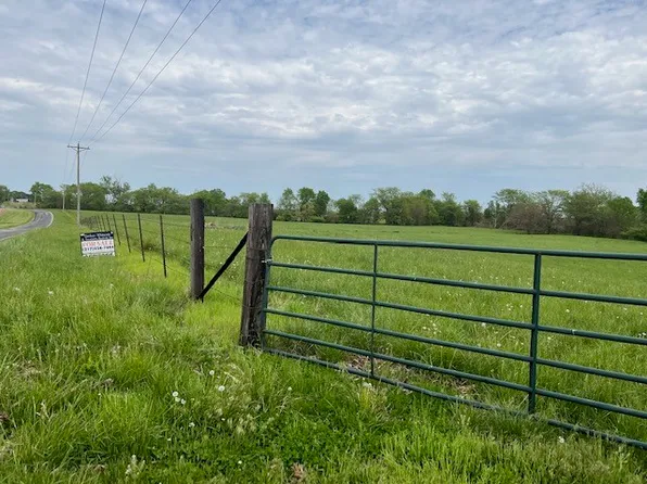 County Road 700 E, Lovington, IL 61937