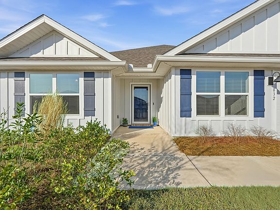 5th image of 832 Otto Loop