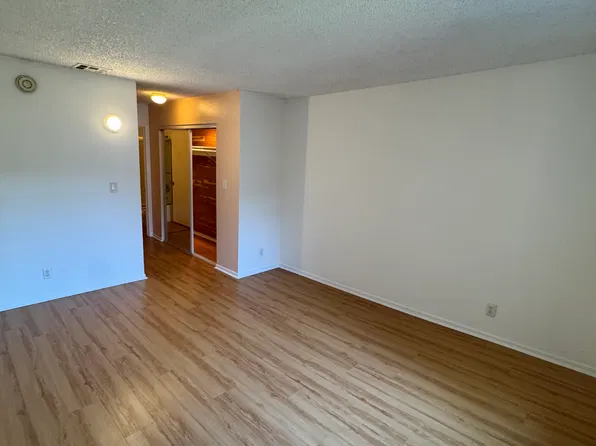 5320 Whitsett Ave #11, Valley Village, CA 91607