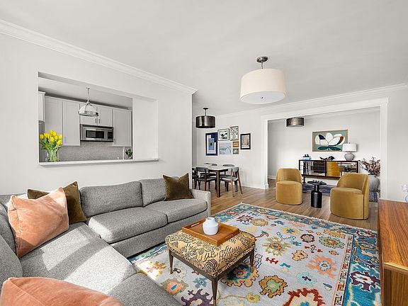 2nd image of 6861 Yellowstone Blvd APT 704