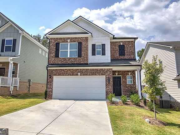 4th image of 810 Dundee Way