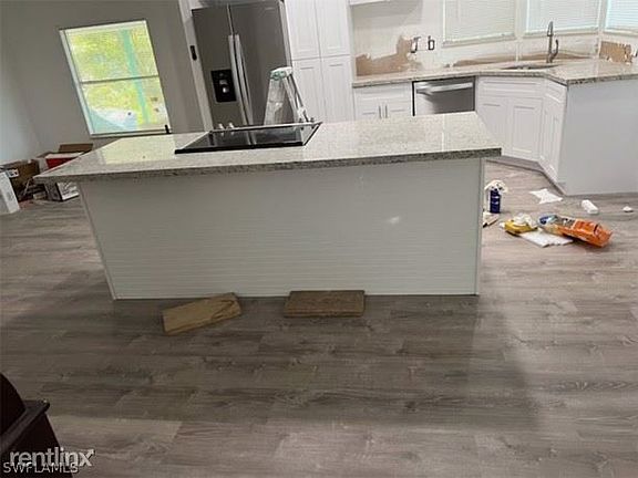 4th image of 5147 Flamingo Dr