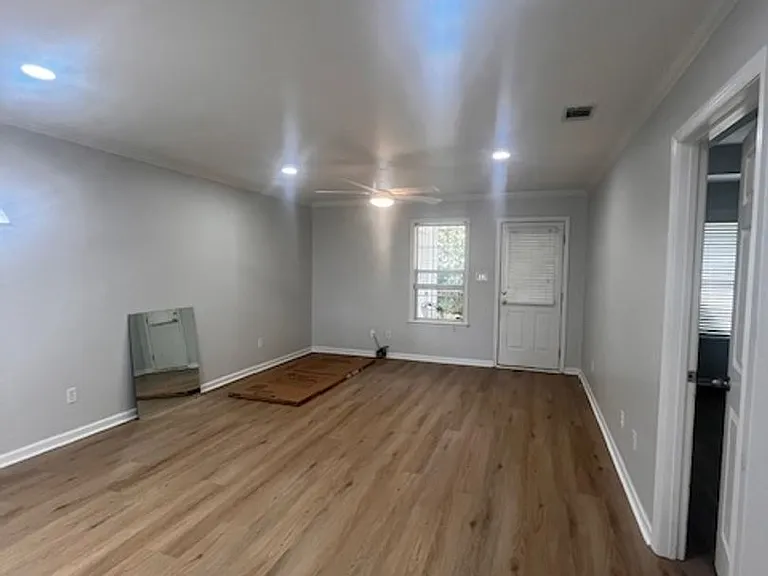 3276 Oak Garden Dr — Photo 11