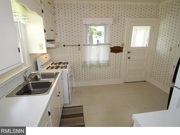 5th image of 406 Wilson Ave SE