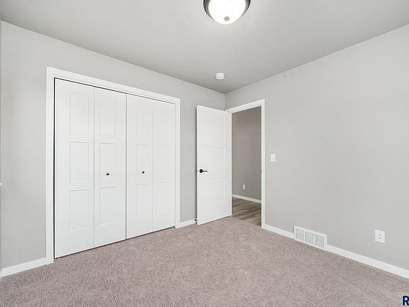 5th image of 6833 W 5th St