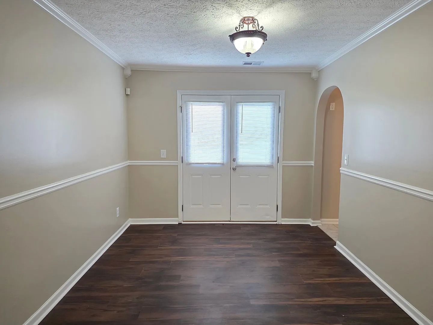 Updated 4 bed 2.5 bath located in Hiram — Photo 4