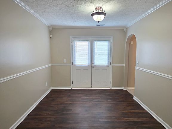 4th image of 15 Waterloo Ct