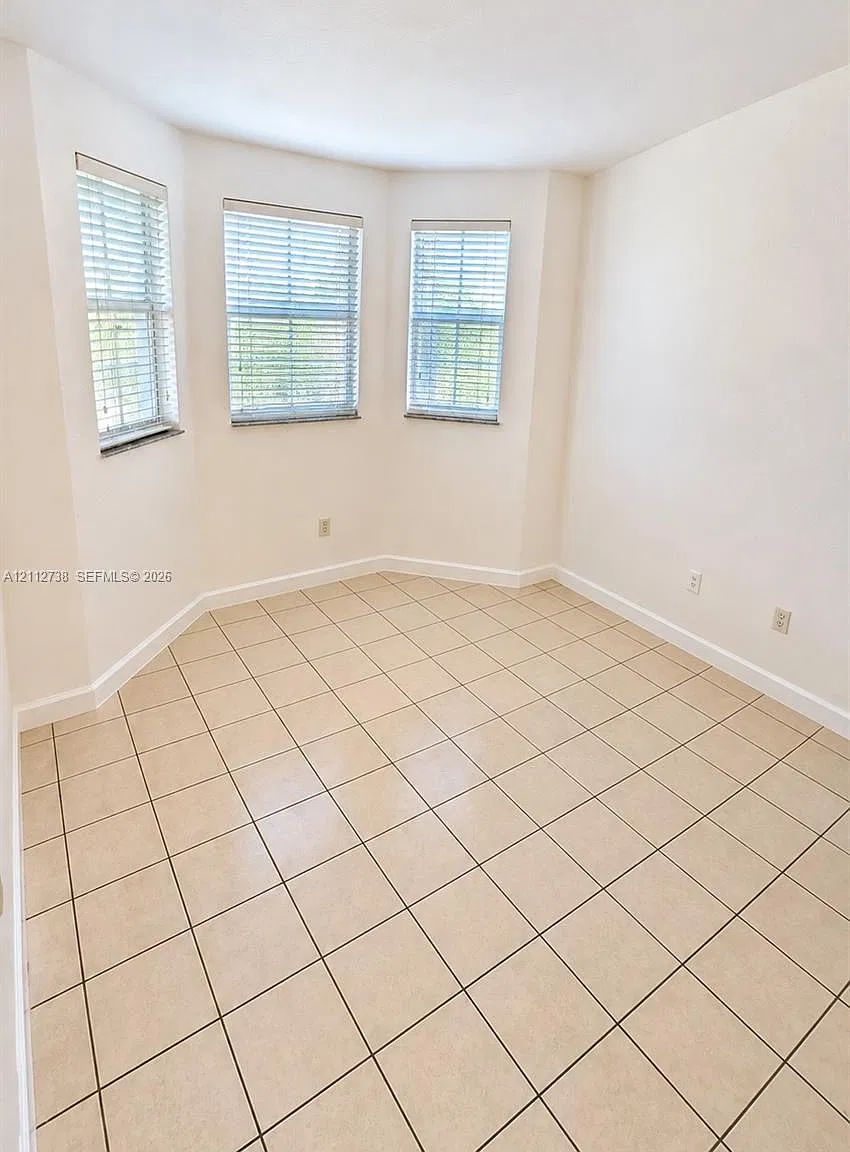 Shoma Condo At Keys Cove — Photo 4