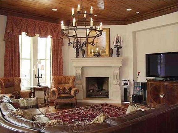 3rd image of 14601 Mistletoe Dr