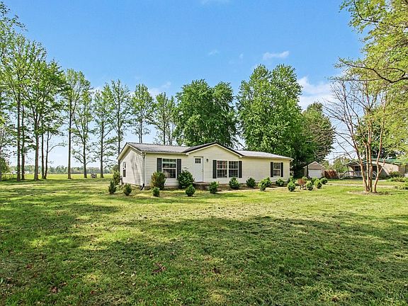 2nd image of 16742 Gum Ln