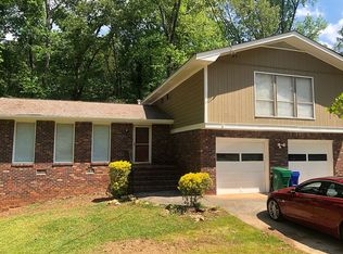 424 N Rockborough Ct, Stone Mountain, GA 30083