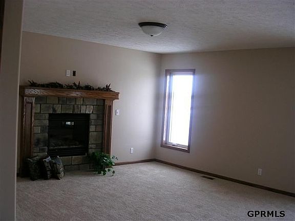 5th image of 13702 S 43rd St