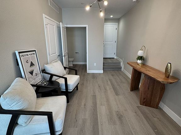 2nd image of 2650-2660 S Delaware St #1