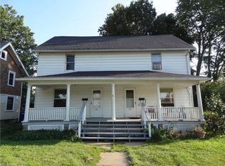 225-227 Parmly Pl, Painesville, OH 44077