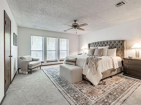 3rd image of 706 Heatherhill Dr