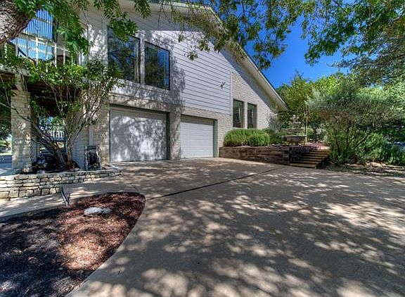 4th image of 21626 High Dr
